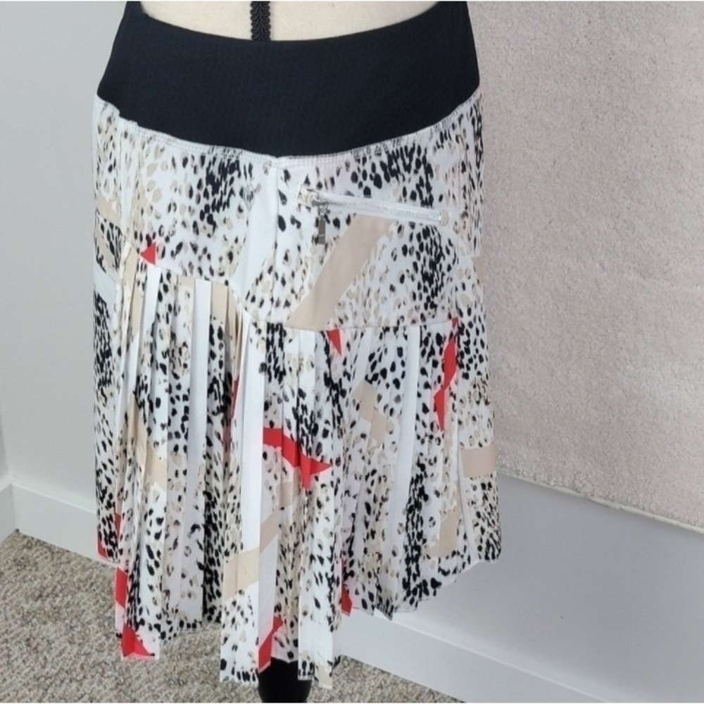 GGblue Luxe Sport Skort Women Medium White Red Animal Print Pleated Golf Tennis - Picture 13 of 13